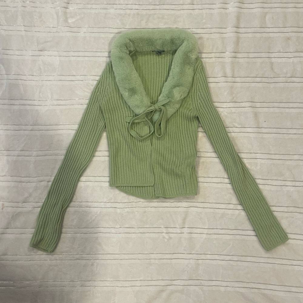 Cozy green sweater